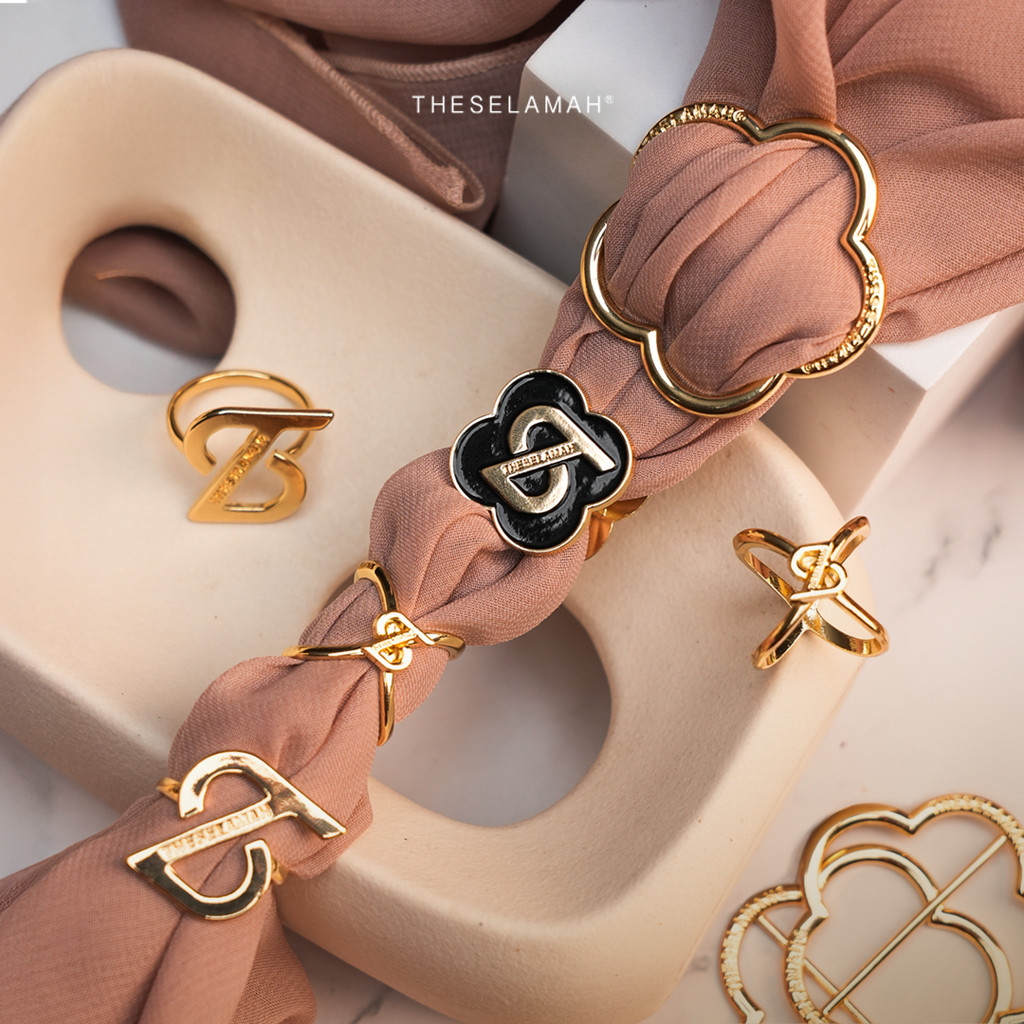 EXCLUSIVE SCARF RING by THESELAMAH
