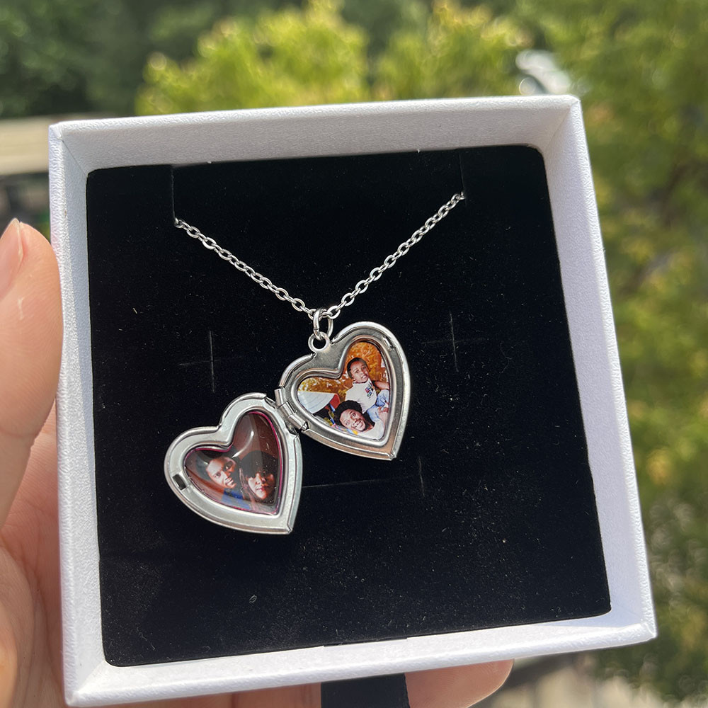 Personalized Heart Locket Necklace Photo Couple Necklace with Box Stainless Steel Custom Necklace for Women Men Engraved Necklace with Picture Customized Photo Inside Gift for Girlfriend Boyfriend