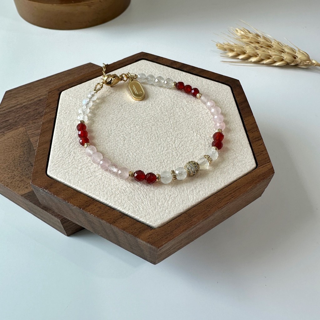 L1547 (Fertility) Moonstone, Rose Q and Carnelian bracelet (4mm)