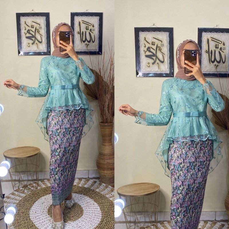 Have Multi Aurora Tile kebaya Suit/Aurora Tille Brocade Suit/Graduation Set/Contemporary Set/modern kebaya/Fin Reliable - Image 2