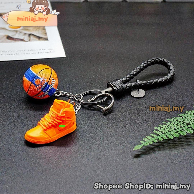 mni sneaker key chain Car Keychain Backpack Pendant Gift Basketball keychain