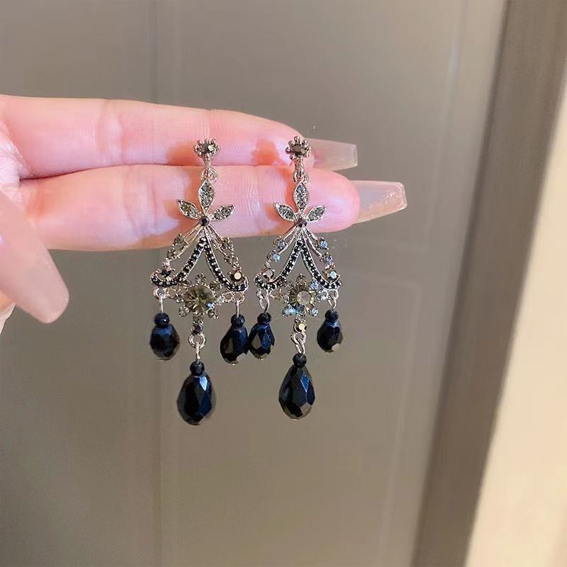 6.25 Pride and Prejudice Palace Dark Atmosphere Zircon Tassel Earrings 2023 Gorgeous Exquisite Noble Princess Earrings