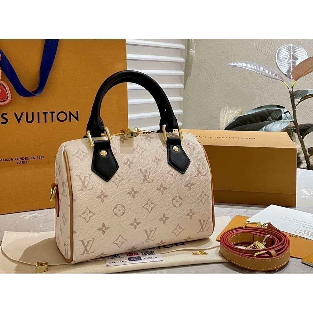 H I G Q U A L T Y 
 2 4 New Dune s e d y Size If You Want to Say After Unpacking Photo Package 0 * 1 3 c m, n a o Realize View Both Take Care of Presbyopia v Pillow