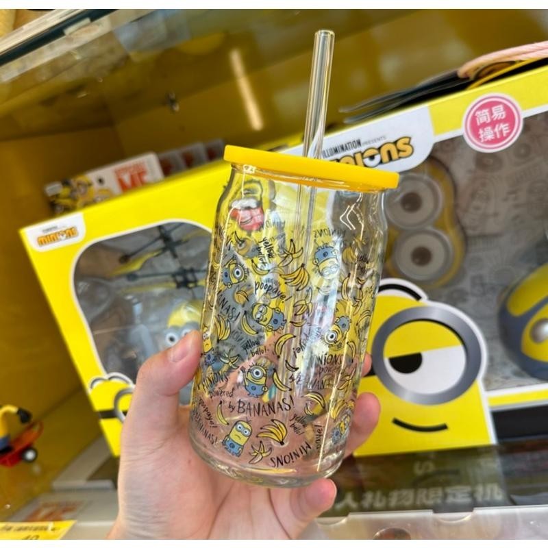 2024 Universal Studios Minions Banana Glass, Beijing Subway Station vending machine limited sale of classic, Universal Studios Minions cup collection