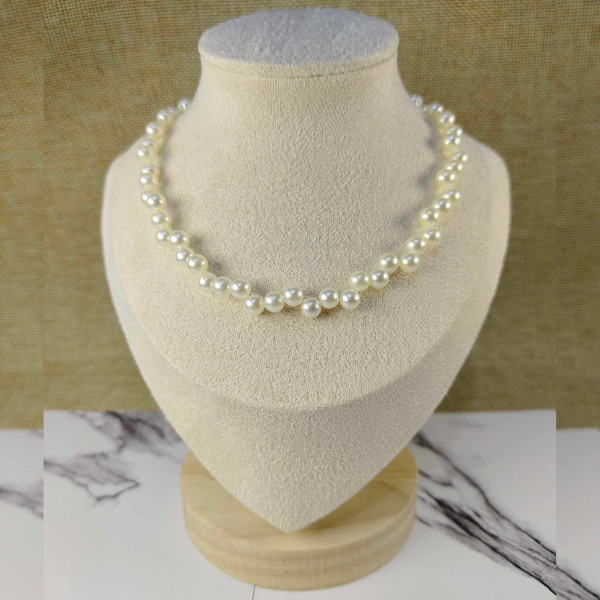 Apparels Online ELEGANT IVORY FAUX PEARLS NECKLACE FOR WOMEN to ship stocks