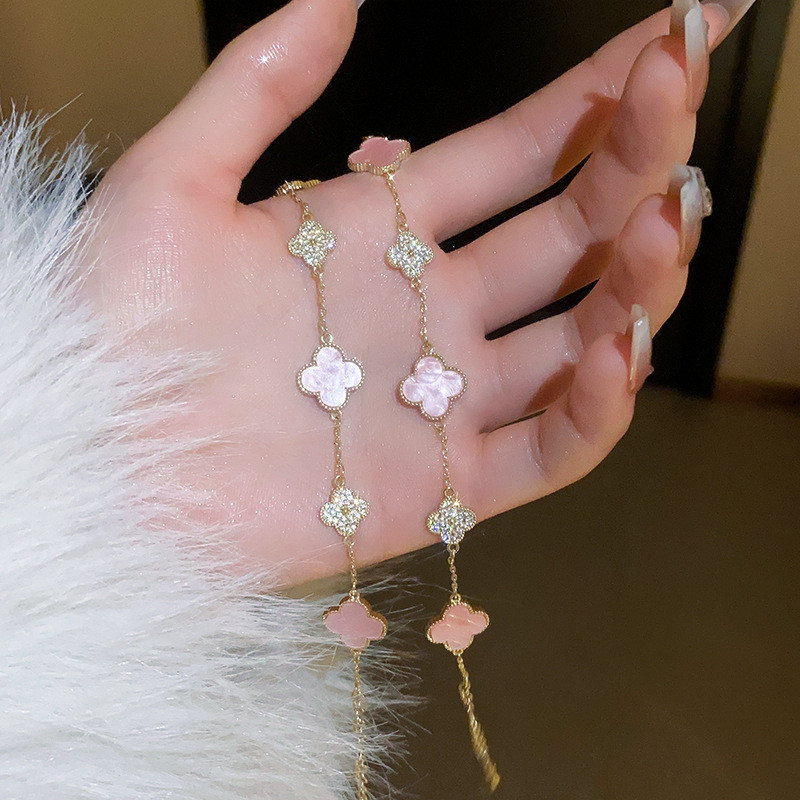 bracelet,clover bracelet,bracelet for woman,dainty bracelet,gold plated,flower bracelet,vca bracelet,four leaf clover bracelet,bracelet clover,gold plated bracelet,love bracelet,clover bangle,cleef bracelet,classic bracelet,lucky clover bracelet,four leaf