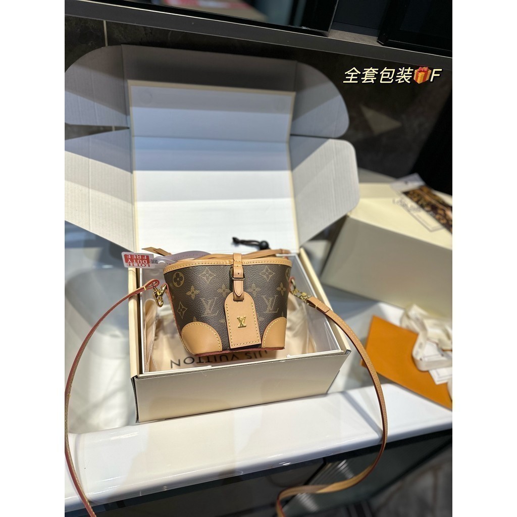 H I G Q U A L T Y * v b e g Foldable Gift Box n o u r s Small Burnout Bag Crossbody 1 c m