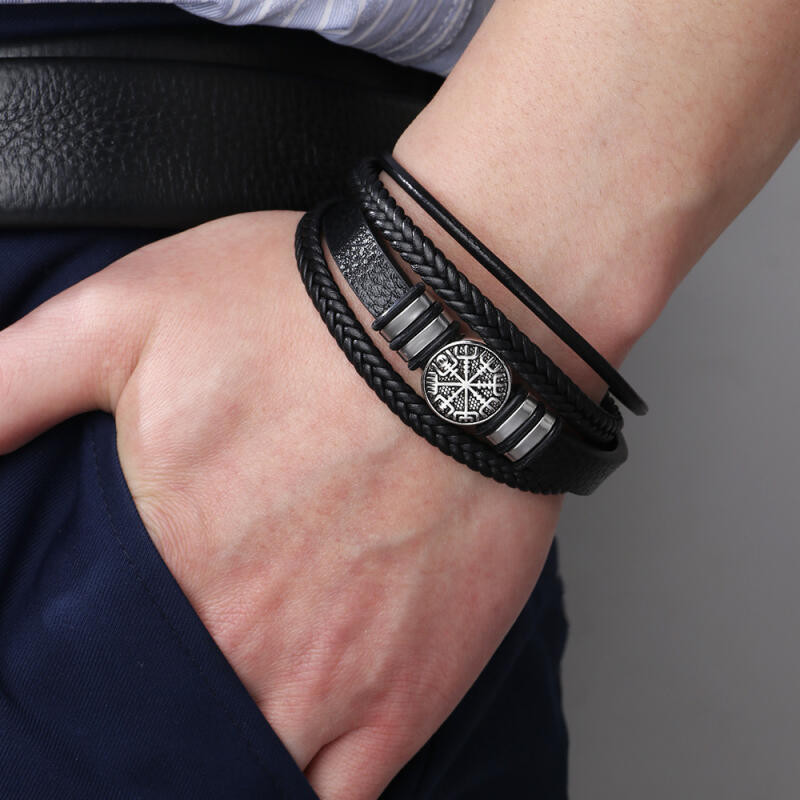 Nordic Viking Vintage Men's Fashion Compass Rune Leather Weaving Adjustable Magnetic Buckle Bracelet Jewelry Accessories