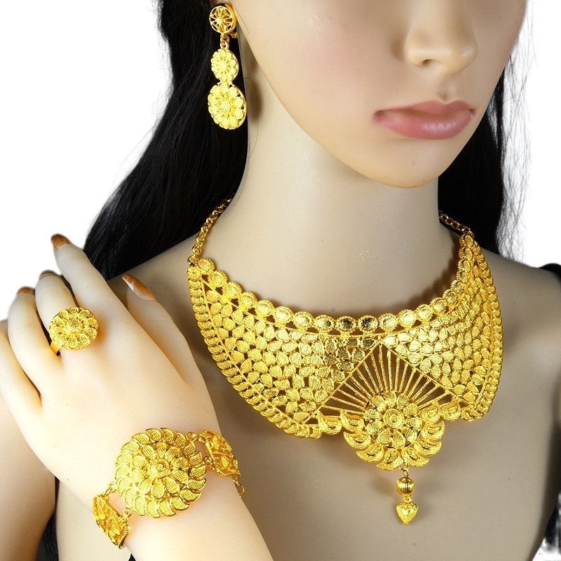 T Thai Royal Alloy Necklace Set Bridal Wedding Jewelry Dubai Local Golden Female Fashion All-Match Clothing Jewelry 5-23