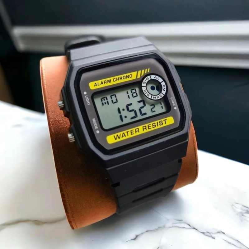 Brand Vintage Digital Waterproof Sport Watch for Men and Women Couple F94