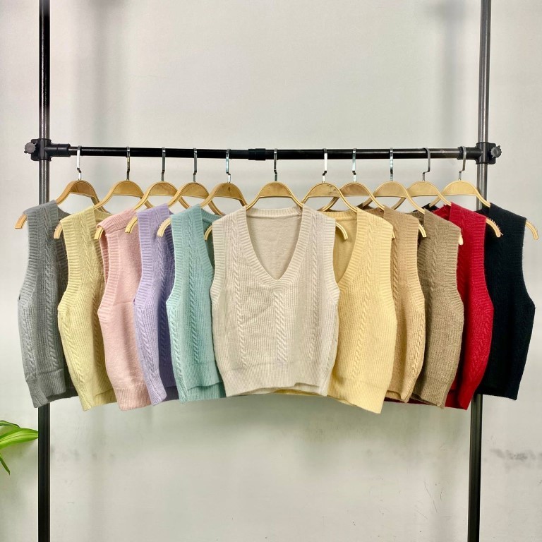 QFM Izra Vest Knitted Plain (217) Knitwear Vest Viral