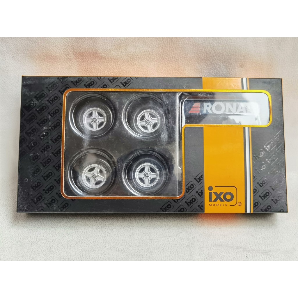 Ixo 1/18 Tire Hub Wheel Car Model Accessories Shaft Length 8cm.Tire Width About 1cm.Tire Diameter About 3.2cm. Free Shipping SF Land Transport