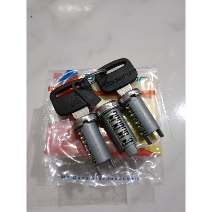 TOMBOL Lock set 3 buttons handlebar seat drawer box danmotor vespa pxe excel exclusive strada spartan Npx T5