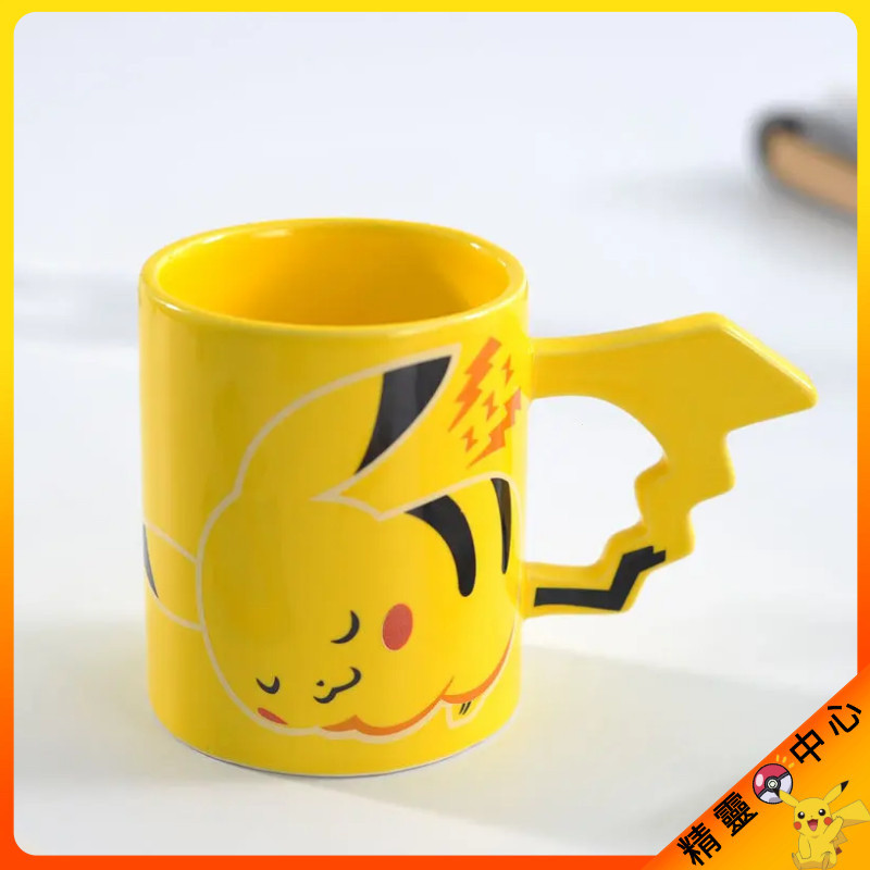 Spot Goods⚡Free Shipping⚡Pokemon Fashion Ceramic Mug Classic Style Pikachu Drinking Cup Cute Cartoon Pokémon Shape Cup Cup Gift Online Red and BeautifulINS Water Cup