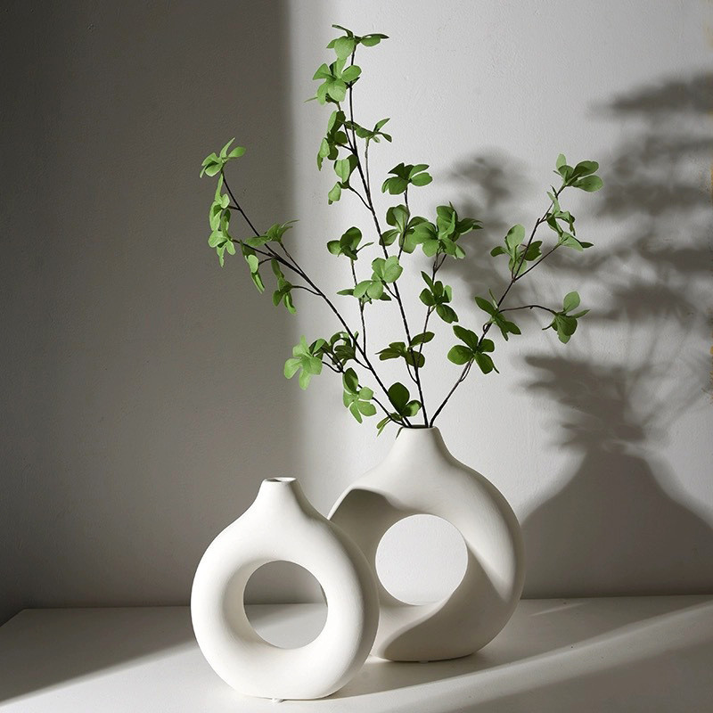 Hollow Circular Ring Design Vase Desktop Decorative Furniture Ornament Vase