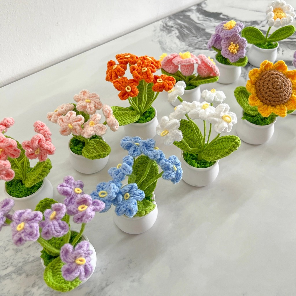 Hand-Woven Cute Crochet Flower For Mini Knitted Flower Orchid Daisy Tulip Potted Flower for Home Office Tables Decoration