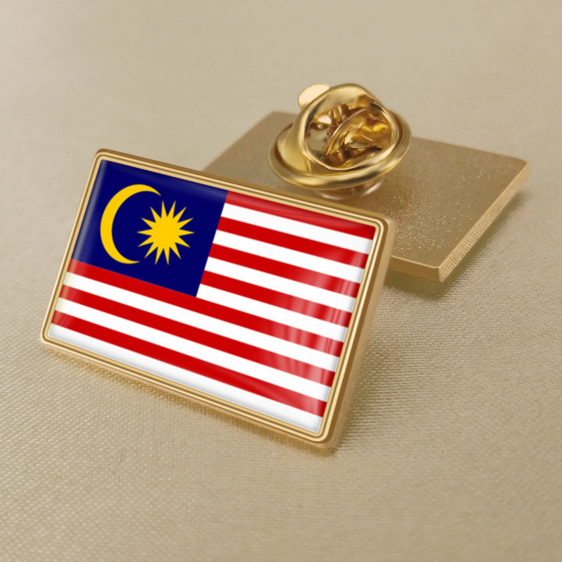 Malaysian flag crystal dropper badge brooch, flags of various countries around the world chest badge Sweater brooch，Malaysian flag pin,