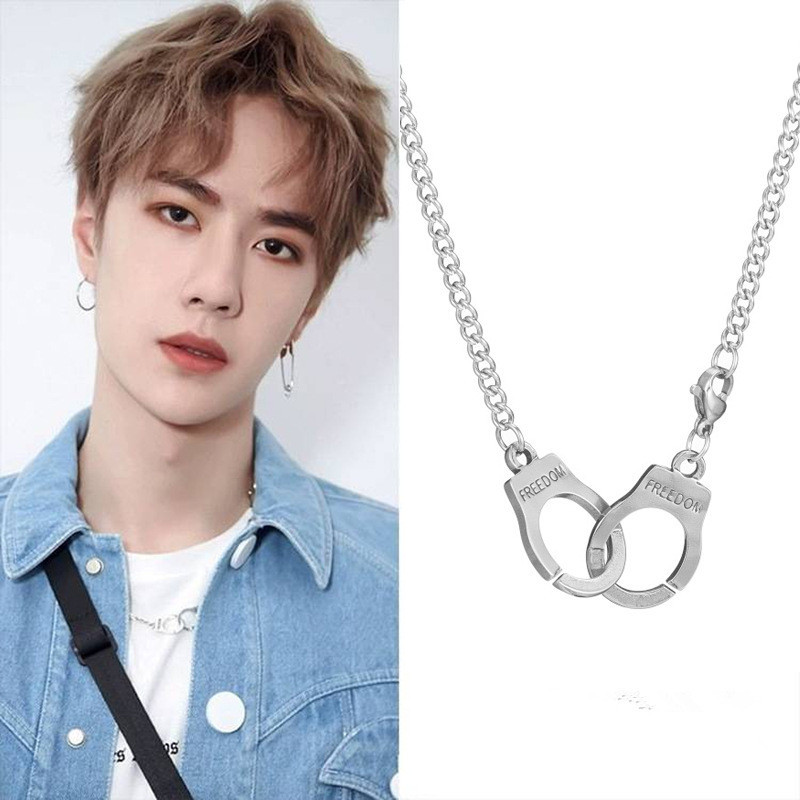 Handcuffs Necklace Bracelet Men and Women Ins Hip-hop Clavicle Chain Couple Pendant Pendant