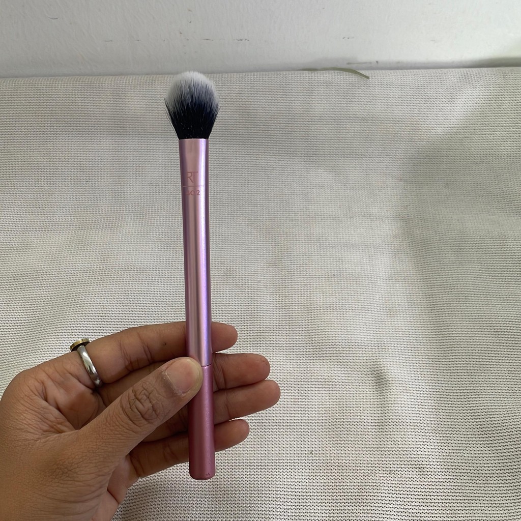 ￼REAL TECHNIQUES Setting Brush