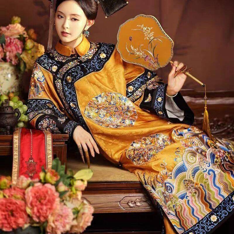 Qing Dynasty court attire, empress attire, auspicious attire, Qing Han women, Qing Dynasty flag attire, high-end printed cloak, inverted large sleeved qipao skirt