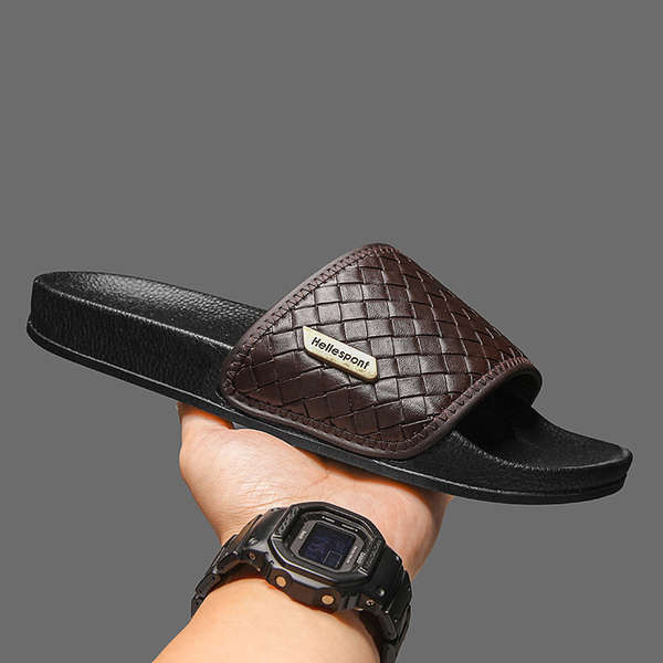 sandal lelaki sandal men kasut sandal lelaki Black Woven Slippers Men European Station Genuine Leather Soft-Soled Sandals Outer Wear Fashion Flip-Flops Light Luxury Driving Sandals Summer
