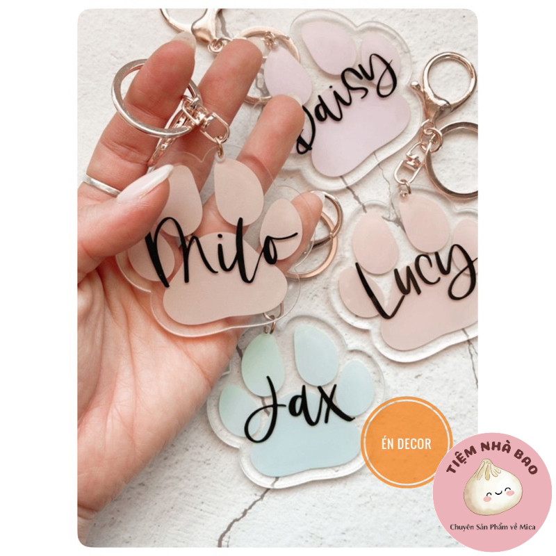 Acrylic keychain with CLEAR background engraved with name and text upon request