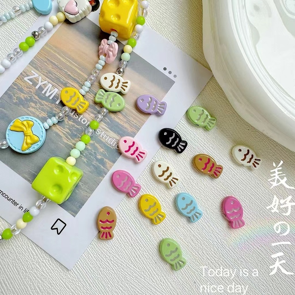 Handcrafted beading hand beadeddiy Painted Alloy Accessories Cute Wave Small Fish Beaded Mobile Phone Chain Keychain Bracelet Necklace Jewelry Loose Beads Semi-finished diy handcrafted beading 25.4.21