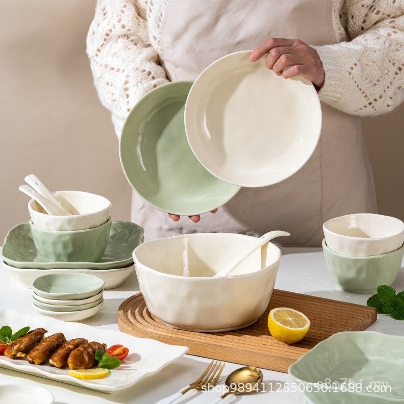 [Corak tangan] Set pinggan tembikar hijau susu kastard, pinggan sederhana, penyepit pinggan angin, pinggan mangkuk, mangkuk salad dan nasi