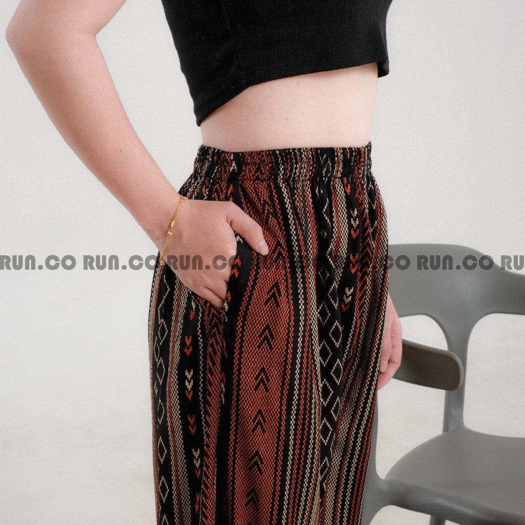 Versatile Multi RUN.CO Celana Kulot Rayon Premium Motif Terbaru Must - Image 2