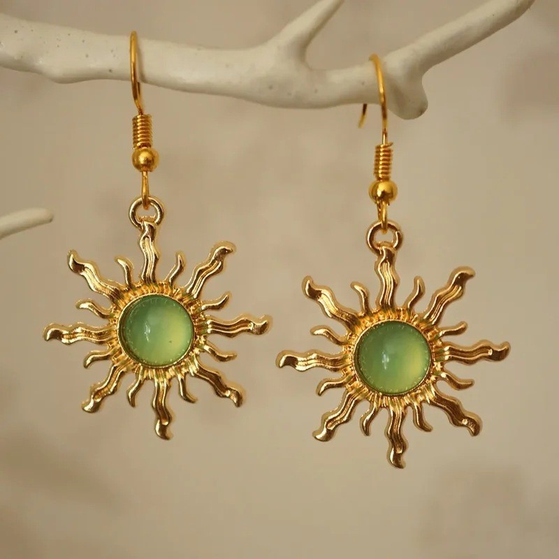 New European and American Gemstone Gothic Gold Sunflower Earrings, Sweet and Spicy, Light Luxury Flower Earrings, Women's Y2K Fashion Sun Necklace, Ins Trend