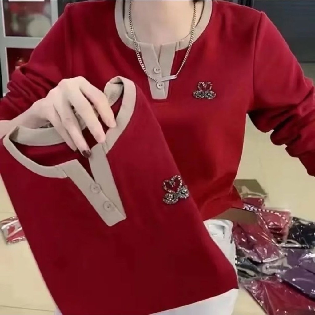 J1420?Hot-selling Bottoming Shirt Long-sleeved T-shirt Red Top Women Shirt CNY Shirt