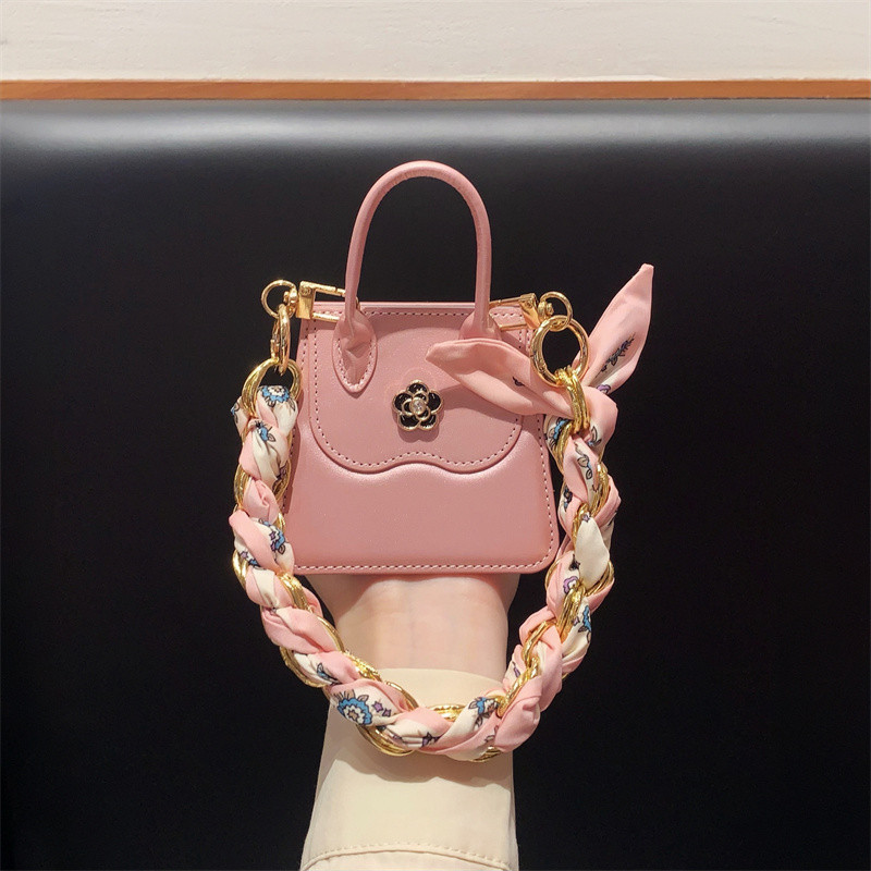 LUKEN Deluxe PU Leather Handbag 3D Flower phone case for Samsung Galaxy Z Flip 6 5 4 3 Phone case Zflip5 flip6 Premium Silk Scarf Case OPPO Find N2 Flip N3 Flip