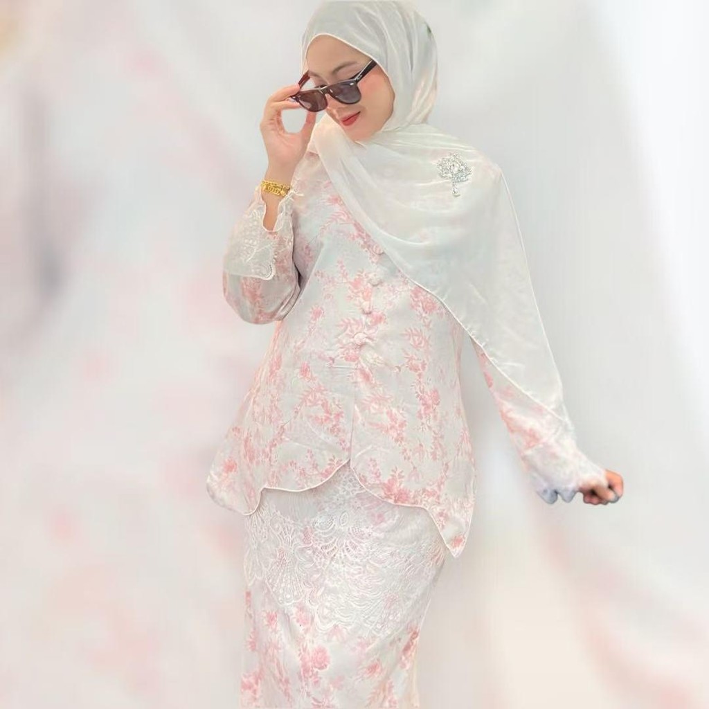 YAN@YAN Ameena Lace Floral Kebaya Set | Elegant Modest Muslimah Wear | H2025005