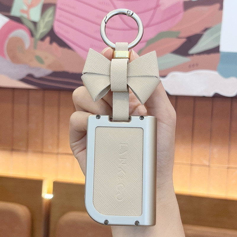 Classy 06 Key Cover 05 Limited Edition 09 Car 03 Shell 01 Buckle emf Bag Men Women High-End 23 New Style Car Supplies New Products Fashion