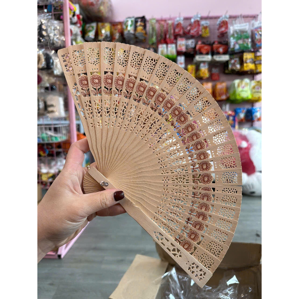 BEAUTIFUL, LIGHTWEIGHT HANDHELD FOLDING FAN WITH PURE PATTERNS SUITABLE FOR COSPLAY PERFORMANCE AND GIFTS