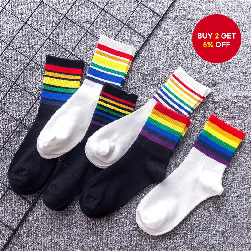 Korean Rainbow Stripes Women's Mid-Calf Socks - Comfortable & Trendy（Black/White）