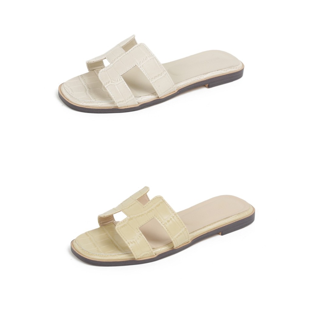 selipar dalam rumah selipar perempuan Crocodile Patterned Flat Sandals - Summer Fashion for Women | Ideal for Beach &amp; Travel