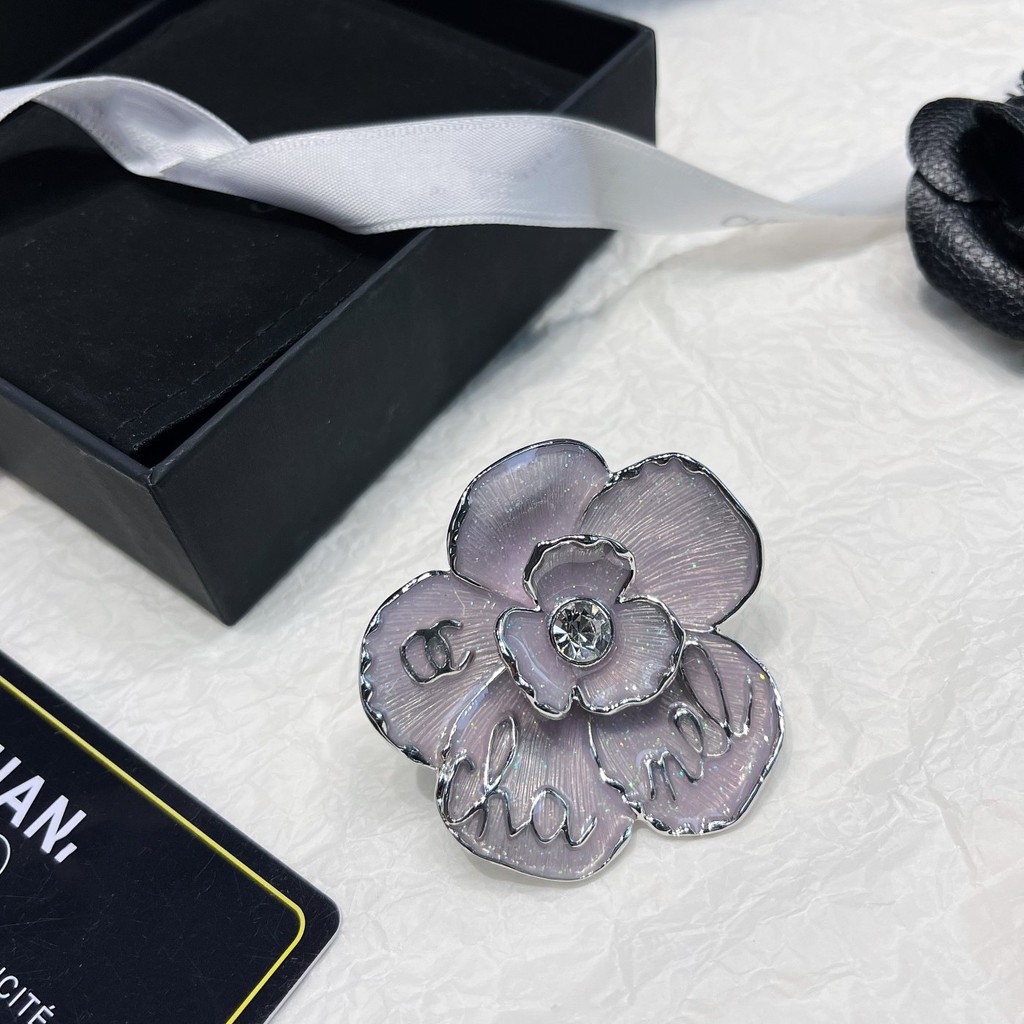Brooch Retro Fashion All-Match Brooch Camellia Brooch Flower Brooch Diamond Brooch Accessories