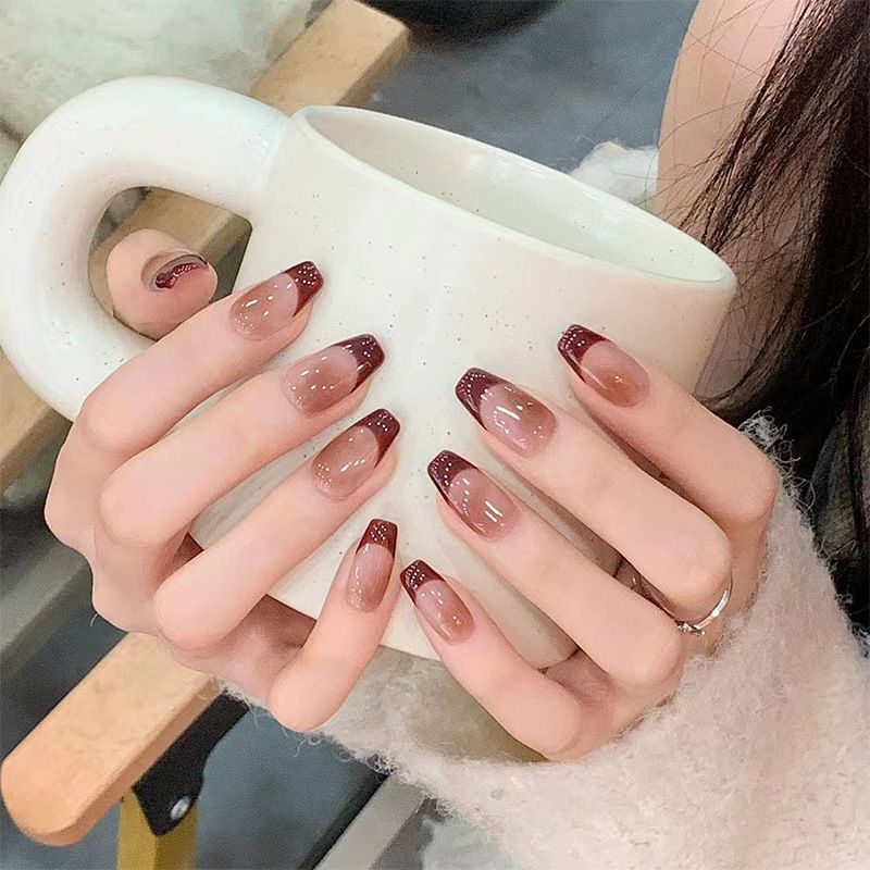 Brown smudge wearing nail advanced nail patch student nail patch fake nail live nail patch finished nail nail