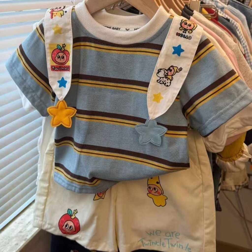 Children Children Suit Cartoon Pattern Shawl Base Korean Version Fashionable Cute Middle Small Children#儿童套装卡通纹披肩打底韩版时髦可爱中小童