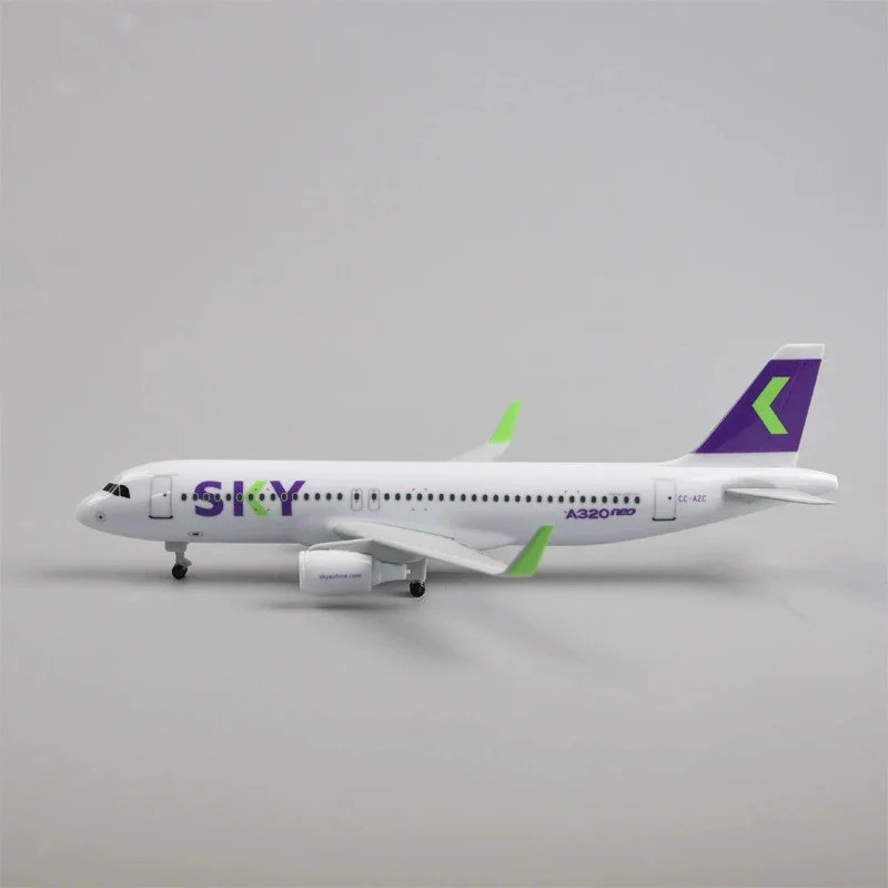 FZMetal Aircraft Model 20cm Chilean sky plane model A320 Metal Replica With Landing Gear Alloy Material Aviation Simulation Gift