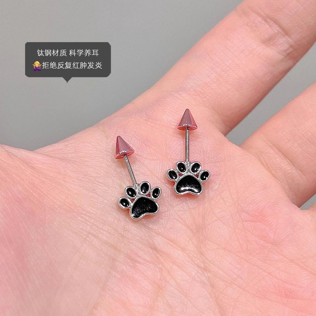 ✨Arrive the Next Day✨Cat Claw Demon RINGRING Store Titanium Steel Earrings Devil Stud Earrings Earrings Edge Earrings Earrings Earrings Female 429