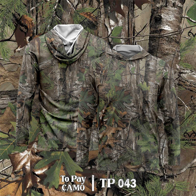 Realtree Xtra Hunting Style Camouflage Hood with Green Edges
