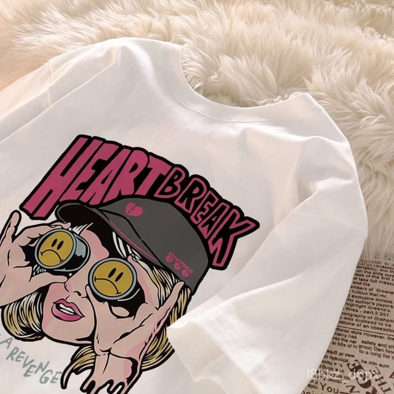 T-Shirt Longgar Bercetak Wanita