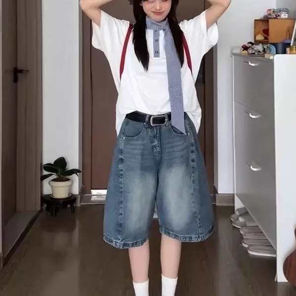 Washed Blue Denim Cropped Pants Middle Pants Women Summer American Retro Loose Straight Wide Leg Casual Cropped#水洗蓝牛仔五分裤中裤女夏美式复古宽松直筒阔腿休闲七分5/28
