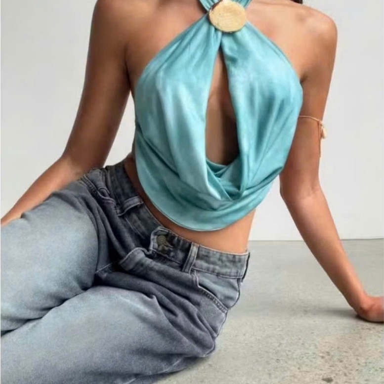 Blue camisole with cross-neck and gold eyelets, front collar, open 1 back tie at the neck
