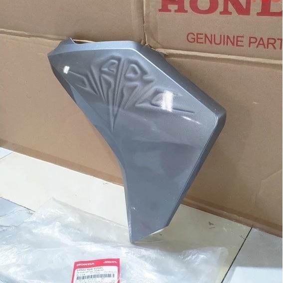 Air Blade 125 Left Outer Fairing Wing (2015 > 2016) 3D Silver Gray *NHB51M* 64502K66V20ZC - Garage Speed
