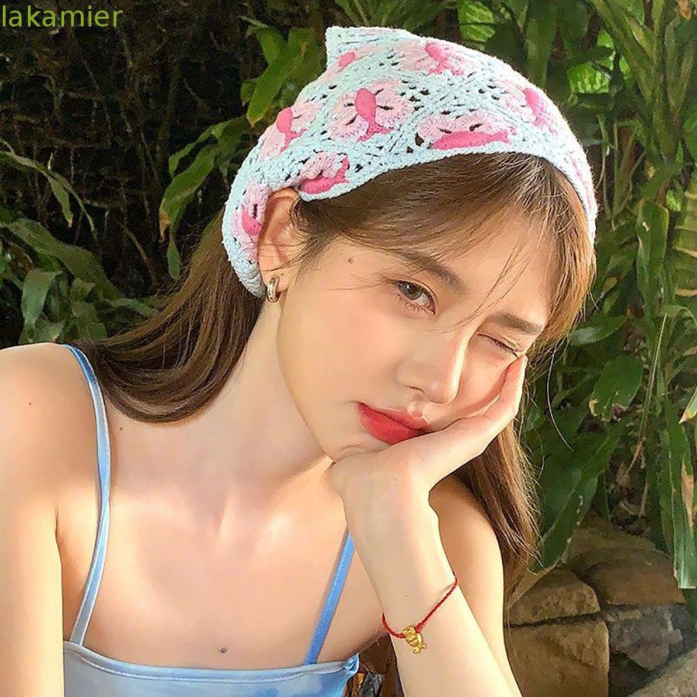 LAKAMMY Headscarf Hat, French Pastoral Style Handmade Crochet Triangle Headband, Fashion Little Flower Knitted Headband Towel Spring Summer