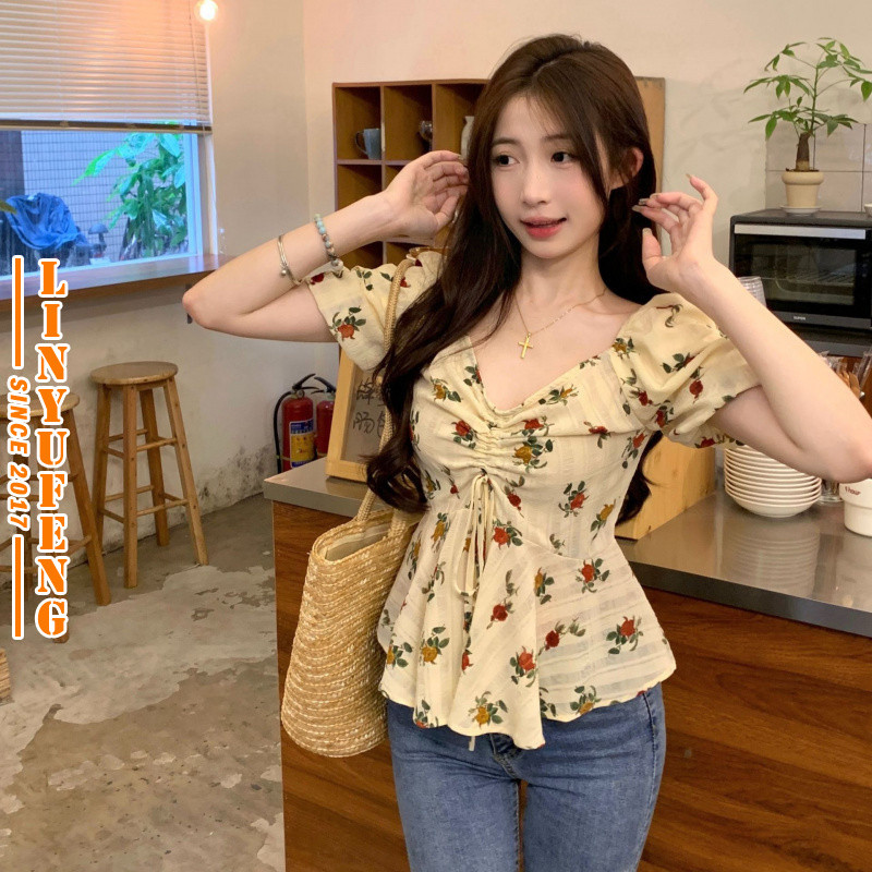 ?Linyufeng? Floral Blouse Women Cute Korean Style Apricot Pleated Drawstring Puff Short Sleeve Loose Casual Fashion Classy Elegant Fitted Ironless Ladies Shirt Top Baju ootd Kemeja Lengan Pendek Perem