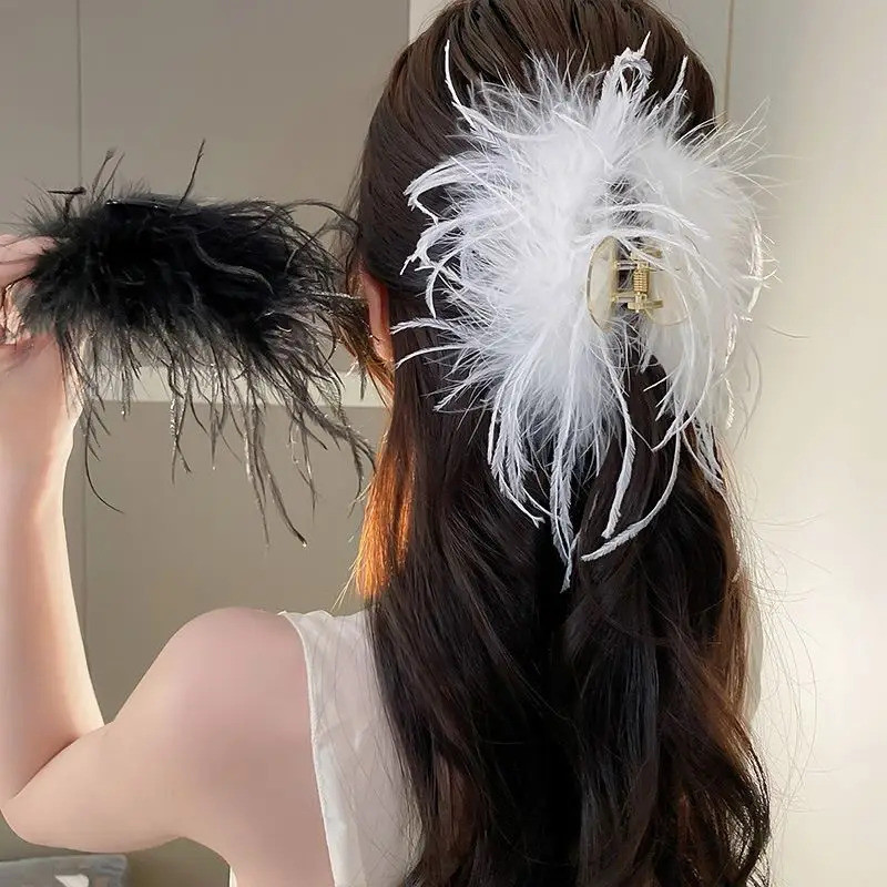 Klip Rambut Bulu Burung Unta Manis Wanita Putih Hitam Shark Cakar Rambut Hiasan Kepala Aksesori Rambut Wanita 2023 Klip Rambut Musim Panas